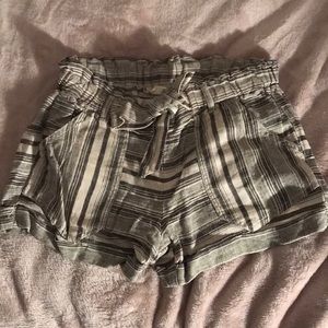 Woven shorts